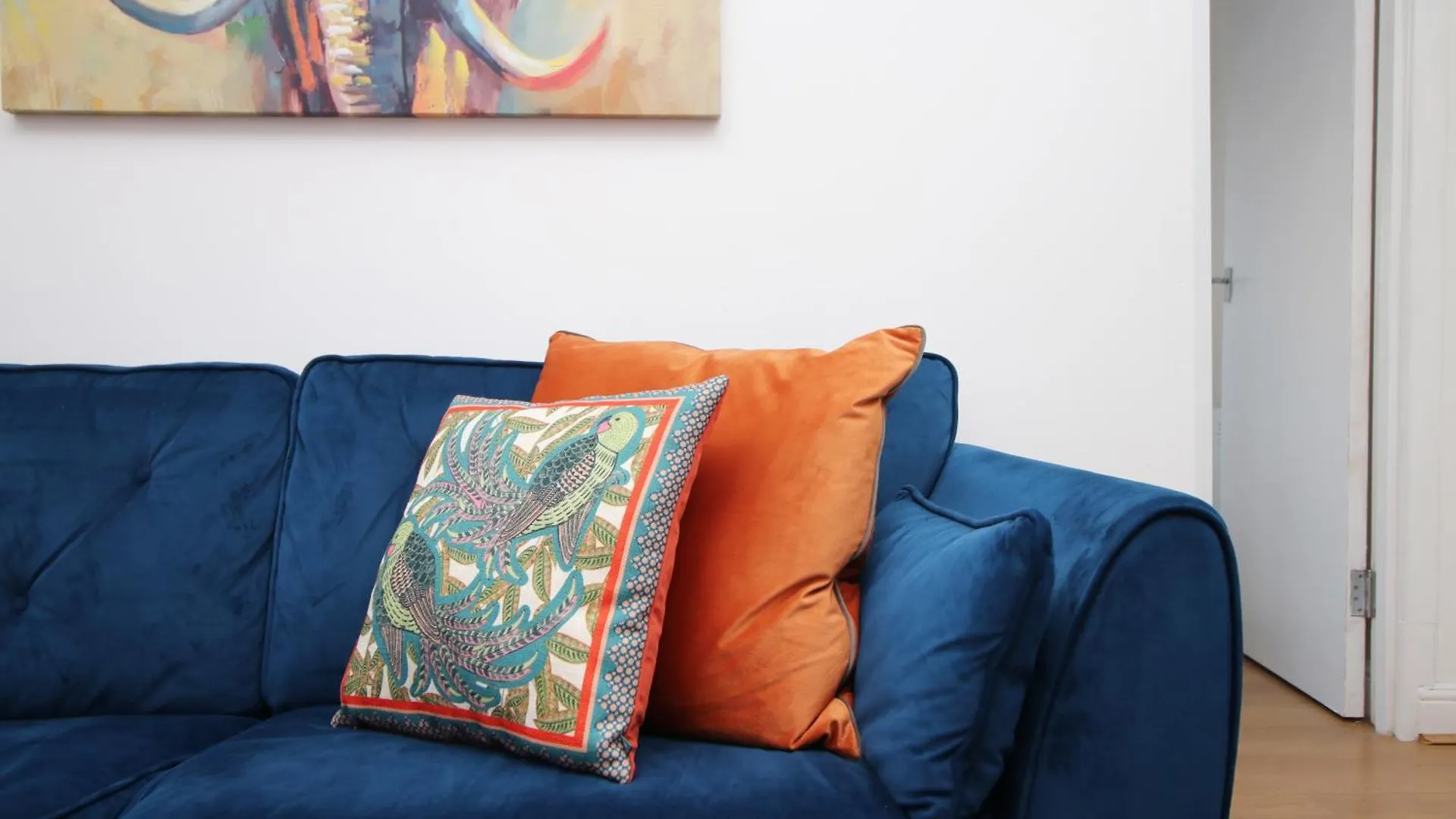 City Stay! Smart Tvs In Every Room! Sleeps 4 & Parking Available, 2 Min Walk To Shops, Bars And Restaurants Cardiff Wielka Brytania