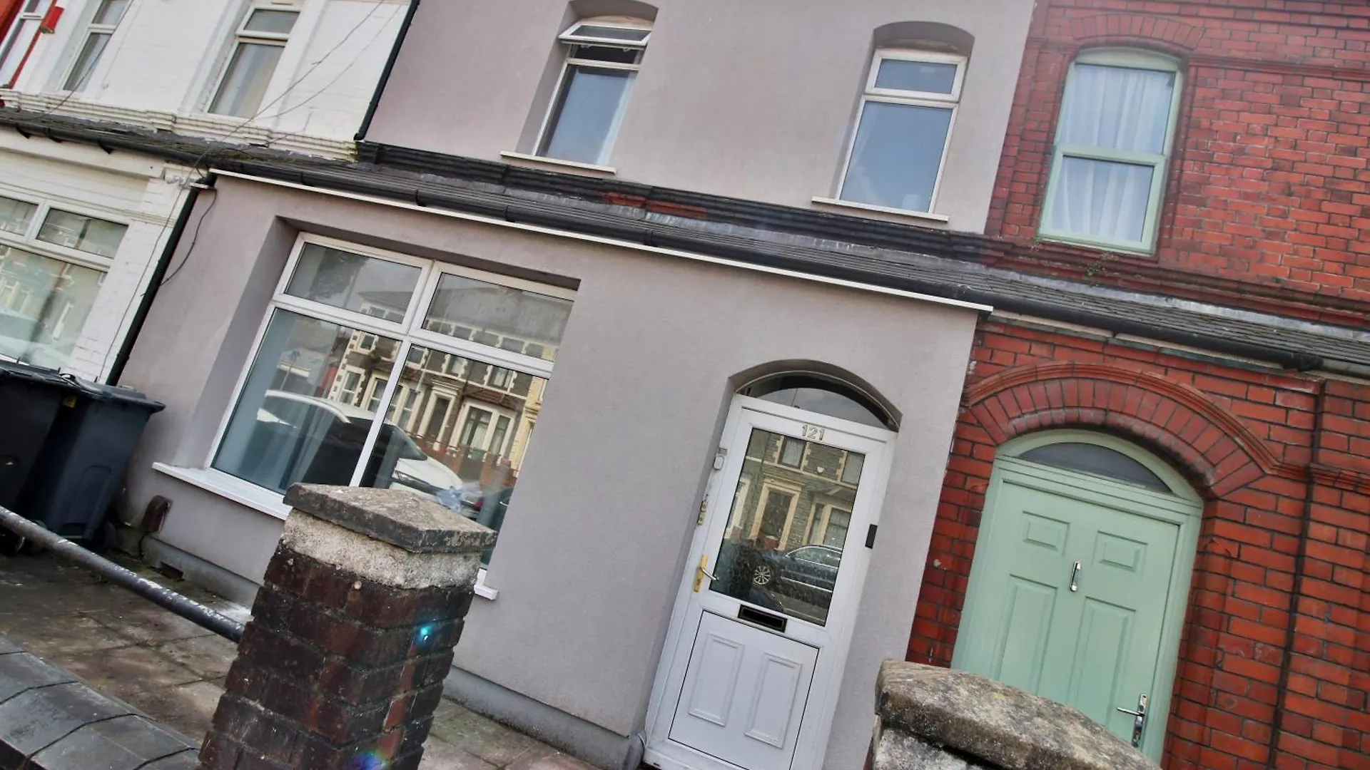 Apartament City Stay! Smart Tvs In Every Room! Sleeps 4 & Parking Available, 2 Min Walk To Shops, Bars And Restaurants Cardiff